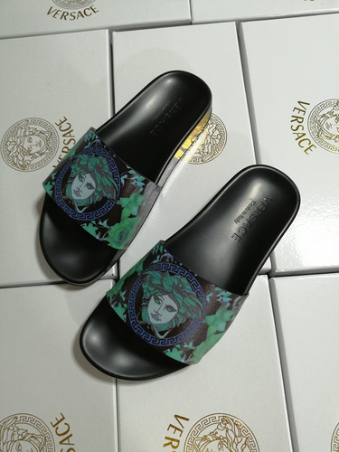 Mixed Brand Slippers Unisex ID:202004a68
